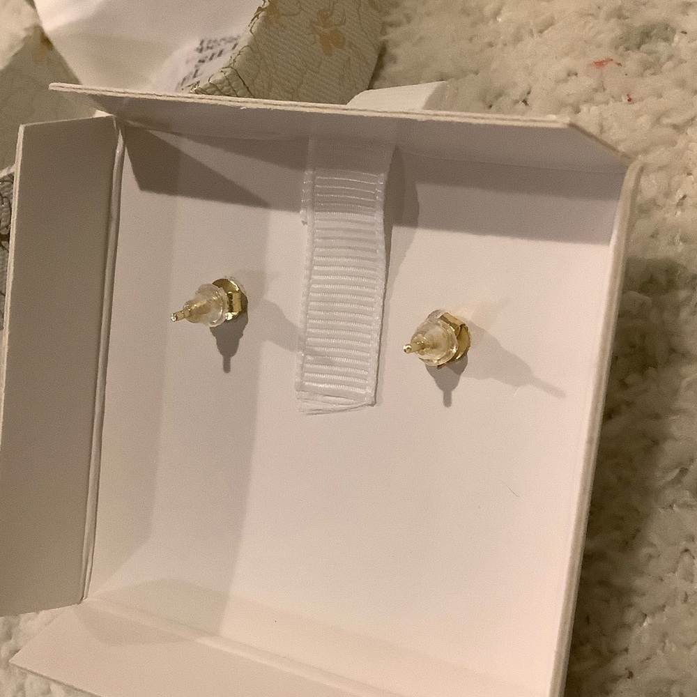 Rachel Zoe 14kt Gold Plated Sterling Silver Pearl Heart Earrings NWT Boxed - Picture 11 of 16